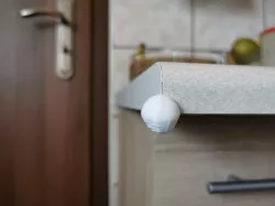 Corner ball