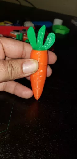 Crazy Eyes Carrot Thumbdrive