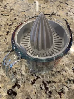 Measuring Cup Citrus Juicer