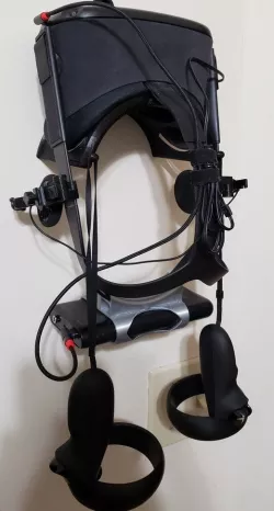 Oculus Quest Wall Mount