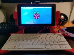Raspberry Pi 4 Laptop