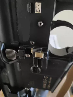 HK-416-F - Neutralisateur de verrou de chargeur