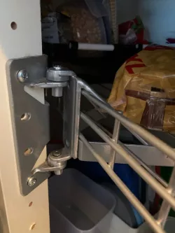 IKEA Carousel hinge