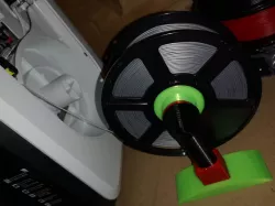 Spool holder for biger rolls.