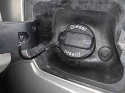 VW Amarok link tank cap