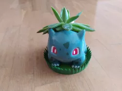 Grass planter saucer