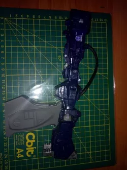 Transformers Siege Shockwave handle