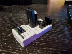 USB A / USB C and SD / MicroSD holder