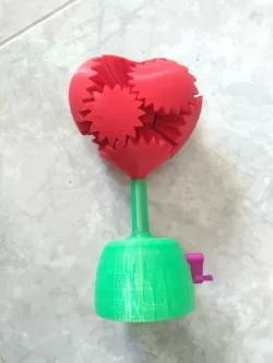 Heart Gears with stand - Corazon Engranajes con peana