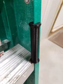 Ladder Carrying Grip