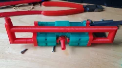 Two cylinder compressed air engine / Two cylinder pneumatic engine