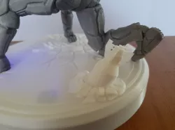 Alternative Base for Iron man MK42 Landing Position