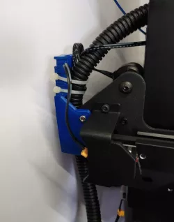 Cable holder with clamp