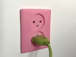 Wall socket cover plate