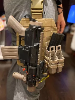 Airsoft M4 drop leg platform mount