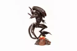 Alien's stand