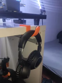 Headphones hook