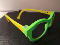 Simple glasses