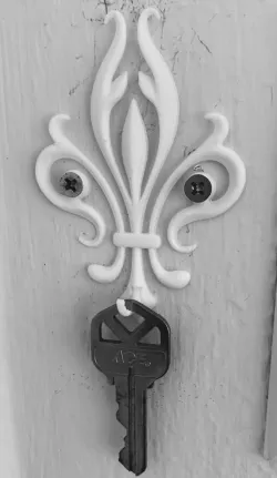 Key Hook with Fancy Fleur de Lis