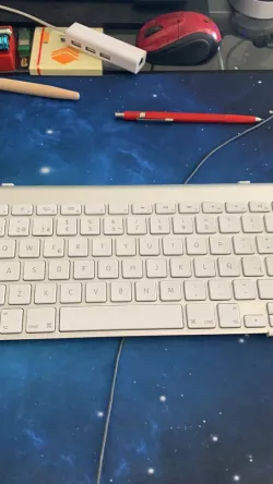 Apple Magic Keyboard cable saver