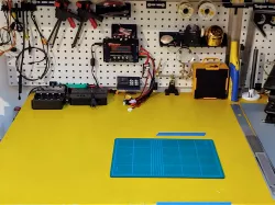 Customizable Pegboard Things