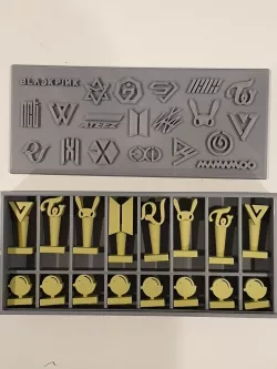 K Pop Chess Set and gift box