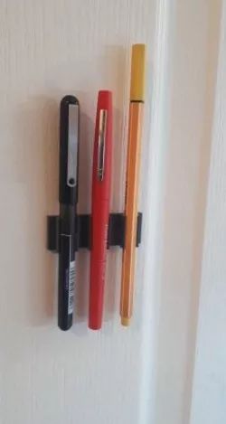 Mural pen holder