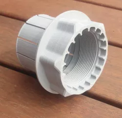 Shake n' Bake - Aussie V8 Supercar Wheel Nut Race Car Captive Australian