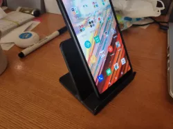 Simple Phone Stand