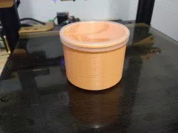 Customizable Container for Pringles Lid