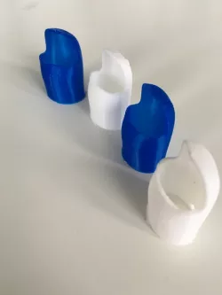 Fingerborg. Thimble.