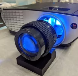 Lens mount for Estink 2000 lumens projector