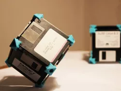 Floppy disk construction kit