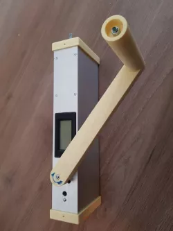 Hand-Crank Generator Supercapacitor