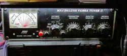 MFJ-949D tuner light bar