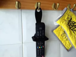 Porta mando TV I-Joy  / TV remote control 