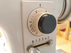 Replacement button for reverse operation of the sewing machine Privileg Full Zig-Zag 450 (Brother 360)