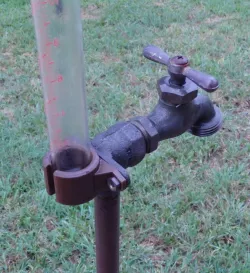 Replacment Rain Gauge Base for AcuRite Glass Tube