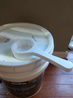 Behr 5 gallon deck stain lid opener