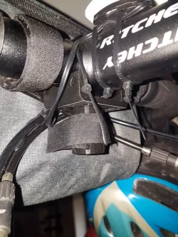 Bicycle handlebar bag attachment bar