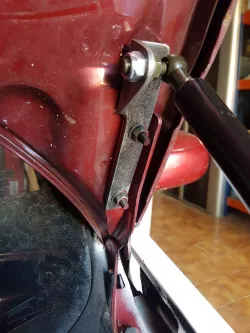 Bonnet shock absorber (Stencil)
