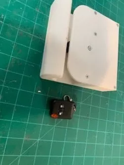 Stooge remote push button 