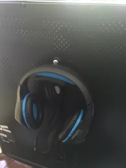 Headset Holder for TV Hanger
