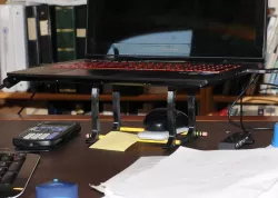 Laptop Stand - Minimal Material (Added brace)