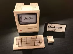 Mini Macintosh 128k