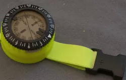 Scuba Compass Bracelet - Bracelet pour compas de plongée)