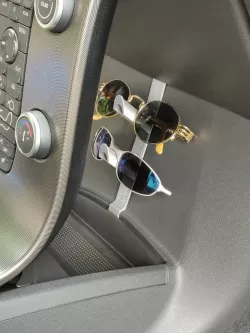Sunglasses holder Volvo C30