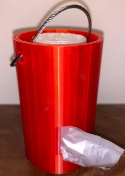Dog poo bag holder -- Beutelhalter für die Hundeleine