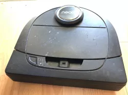 Neato dust bin latch