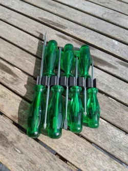 Screwdriver Clip